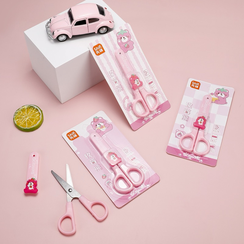 Kéo nắp thủ công hình gấu dâu Lotso dễ thương