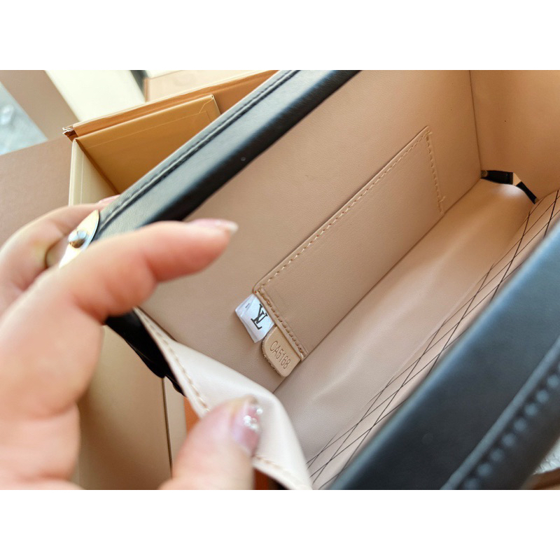✅ TÚI LV CỐP PETITE MALLE SUPVIP - Size 20 x 12.5 x 6cm