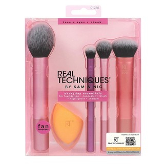 Bộ Cọ Trang Điểm Kèm Mút Trang Điểm Real Techniques Everyday Essentials