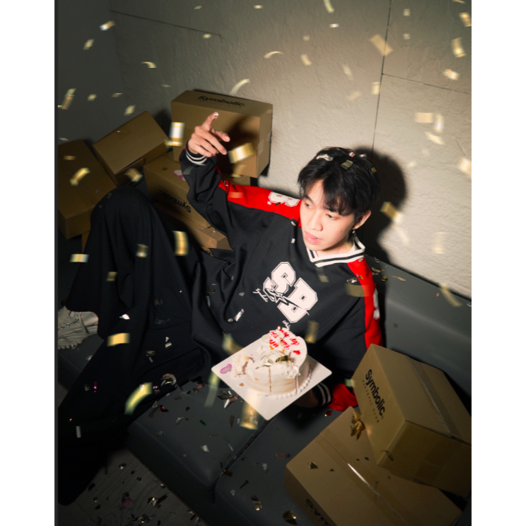 Áo Sweater Football Jersey Symbolic