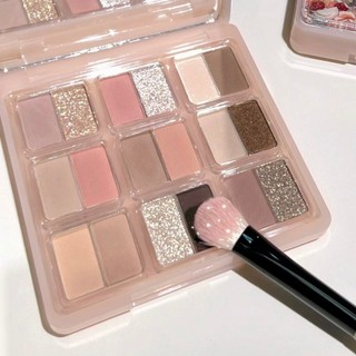 HOLD LIVE - Bảng phấn mắt 18 ô Hold Live Sweet Garden Bunny HL692