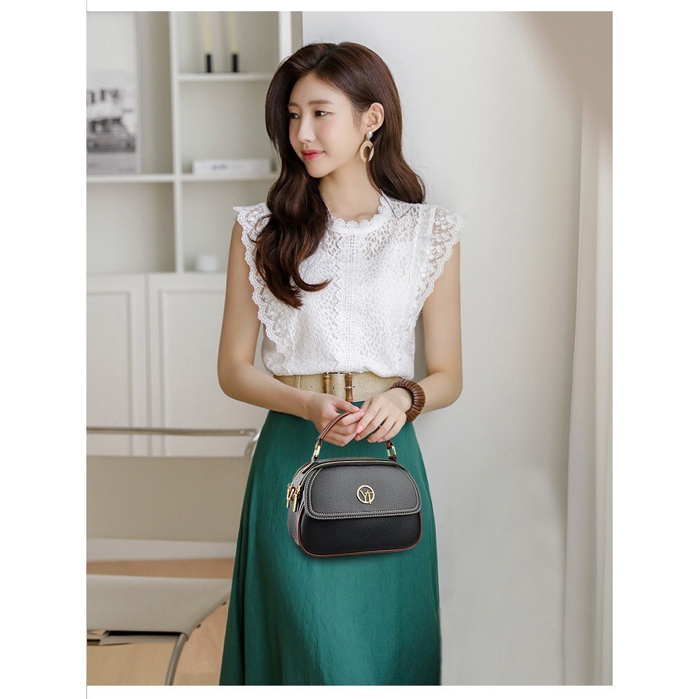 Túi xách nữ đeo chéo thời trang HOKOBI giá rẻ thiết kế khoá móc đen sang chảnh TDC148