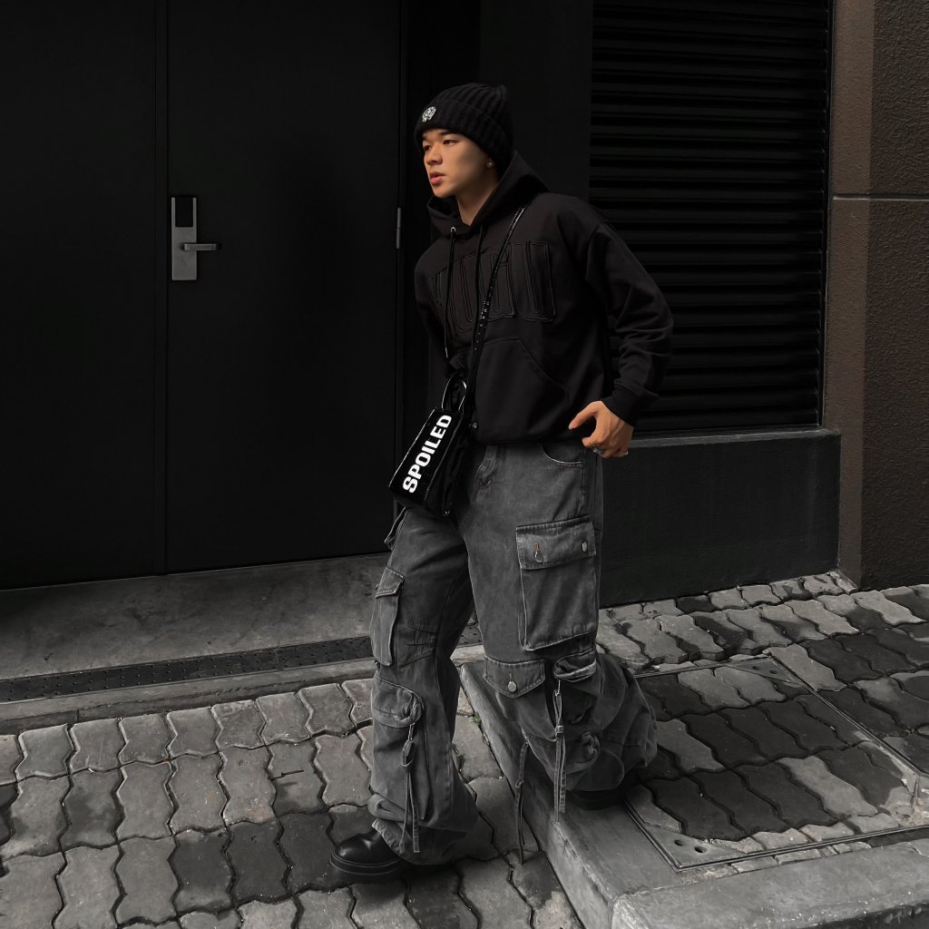 Quần jeans unisex màu xám local brand HUGU - KENJA - chất liệu denim, form rộng, wash vải, túi hộp, nút kim loại