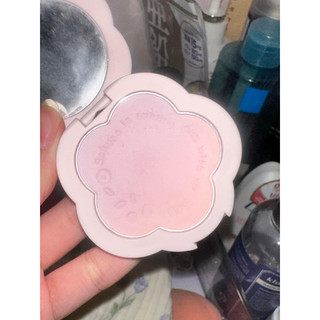 PASS ĐỒ MAKEUP
