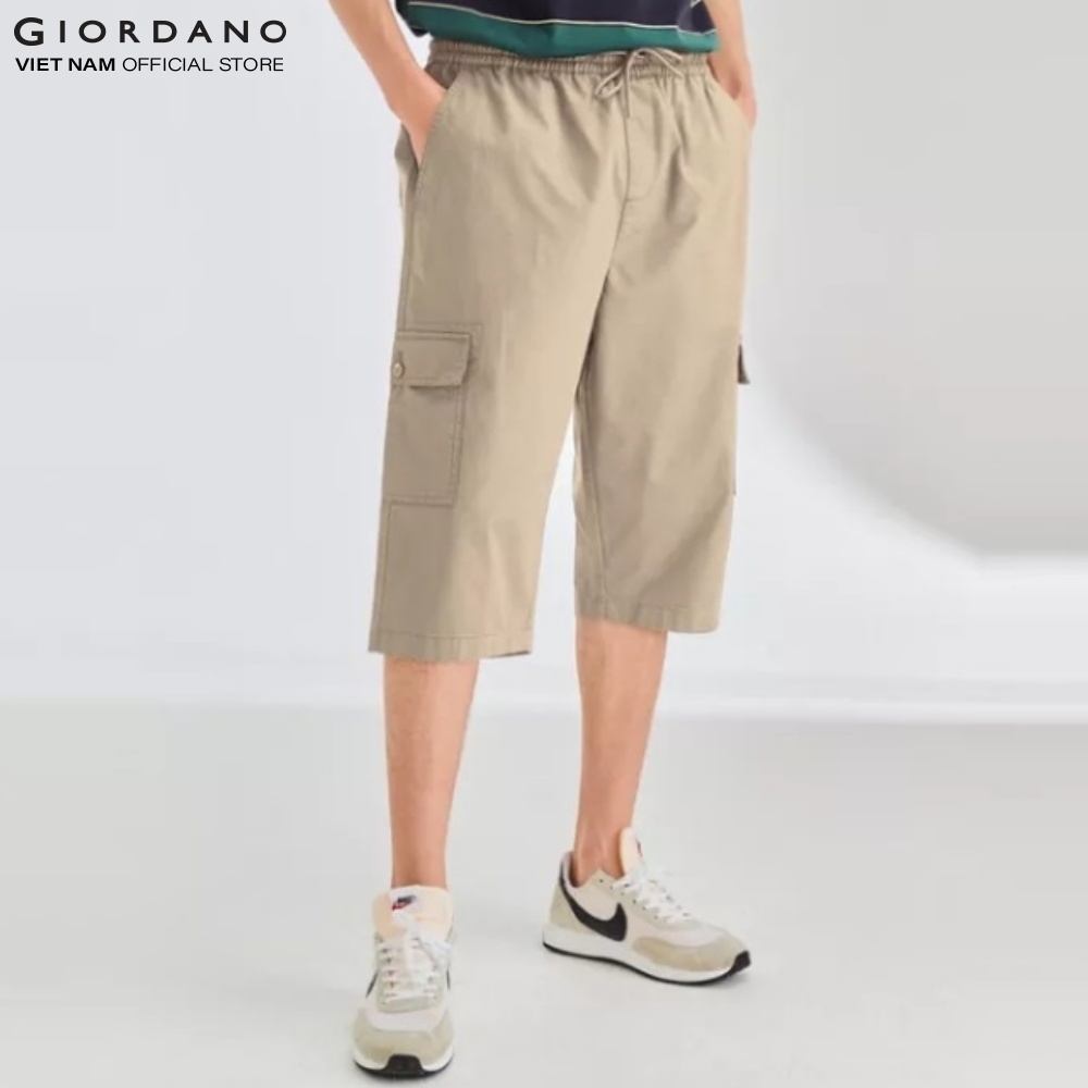 Quần Shorts Kaki Nam Túi Hộp Lưng Thun Giordano 01121201