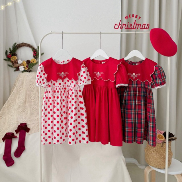 Váy lá cổ thêu Đỏ - ZUNKids