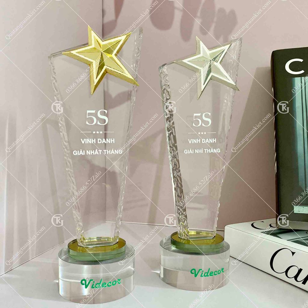 Cúp pha lê sao vát đế tròn