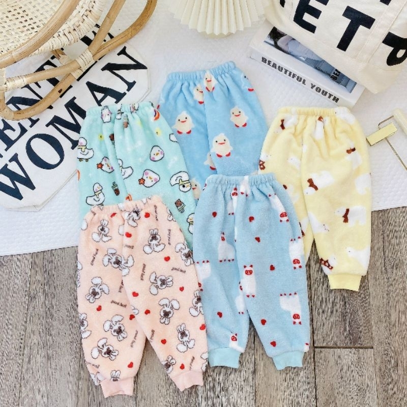 Quần Dài Sơ Sinh Lông Tuyết Mềm Ấm Cho Bé 3-11KG