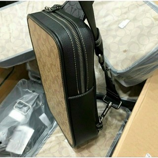 Túi Coach laptop xách tay công sở nam