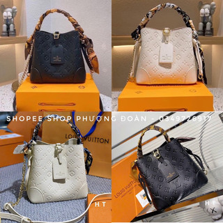 Túi TOTE da in vân chữ nổi size 22cm Kèm Hộp