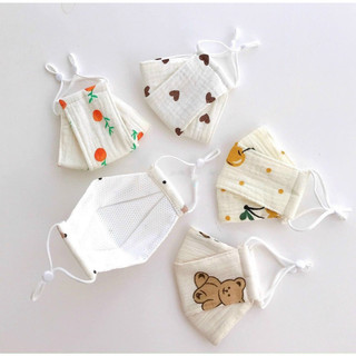 Khẩu trang vải xô muslin organic 3 lớp kháng khuẩn thoáng khí cho bé sơ sinh đến 3 tuổi (có nút chỉnh dây đeo)