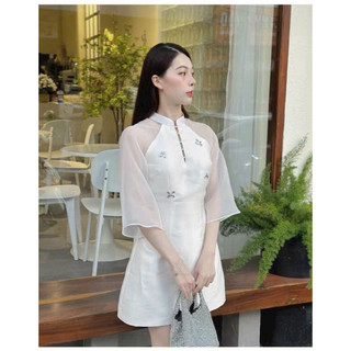 Đ𝐀̂̀𝐌 TRẮNG PHỐI VOAN HOA NỔI 𝐂𝐔𝐓𝐎𝐔𝐓 𝐍𝐆𝐔̛̣𝐂 CỘT NƠ CỔ SAU