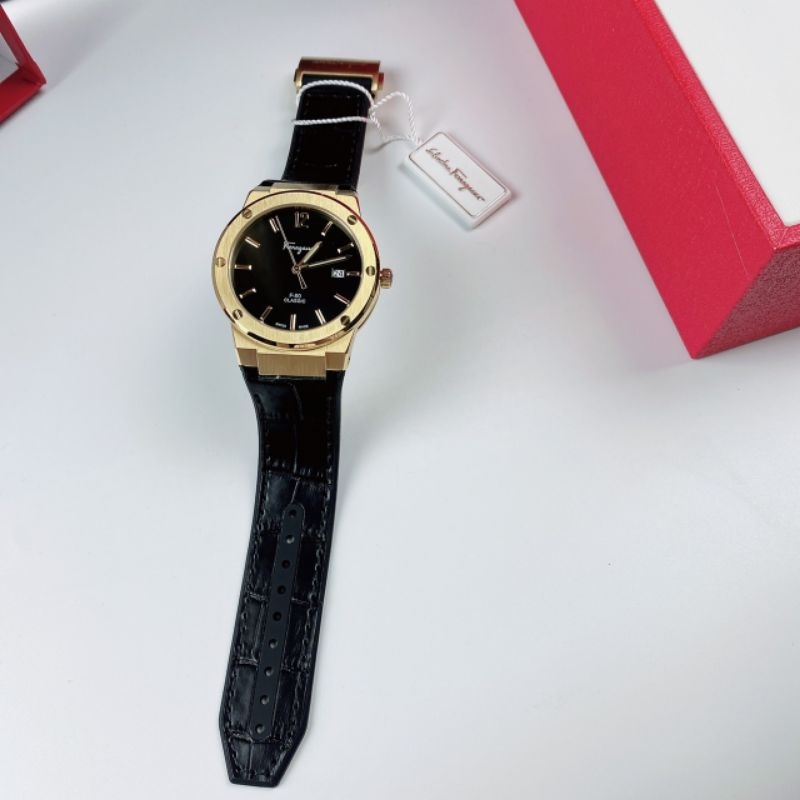 Đồng hồ nam Salvatore Ferragamo F80 Classic máy thuỵ sỹ dây da bọc cao su siz 40mm