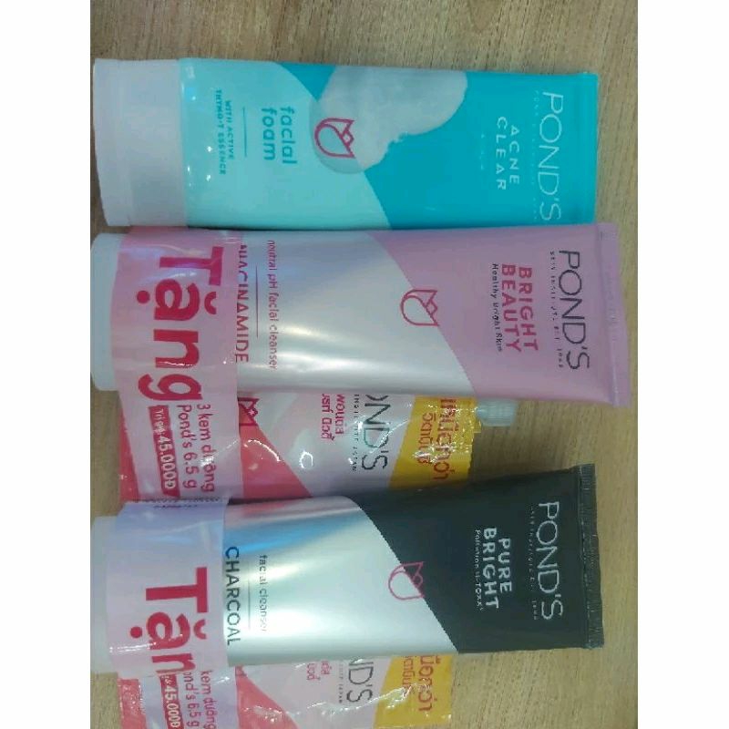 Sữa rửa mặt Pond's 100g các loại đen sạch sâu/ trắng hồng rạng rỡ/ xanh ngừa mụn 100g
