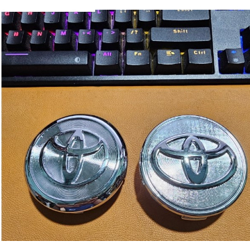 01 chiếc Logo chụp mâm, ốp lazang bánh xe Toyota Camry nhập khẩu, Camry Việt Nam - Đường kính ngoài:
