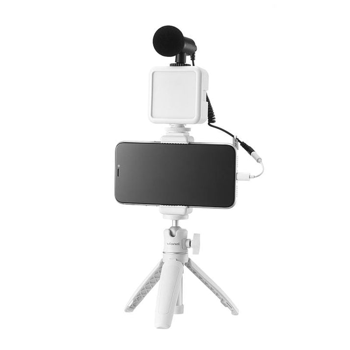 Ulanzi VL49 Đèn Led trợ sáng mini Studio phiên bản mới có tích hợp pin 2000Mah dùng cho điện thoại, máy ảnh