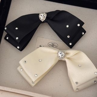 [KN08] Nơ đính đá lấp lánh