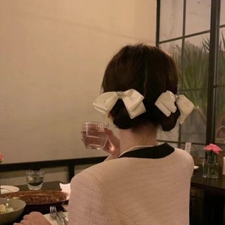[KN08] Nơ đính đá lấp lánh