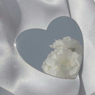 Winter Aesthetic Gift Box