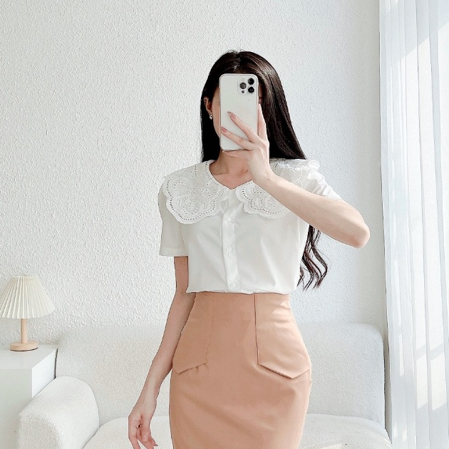 Áo Nữ Cộc Trắng Cổ Ren Hoa Liin Clothing Thời Trang Công Sở Cao Cấp  - AKC237SWH-S23