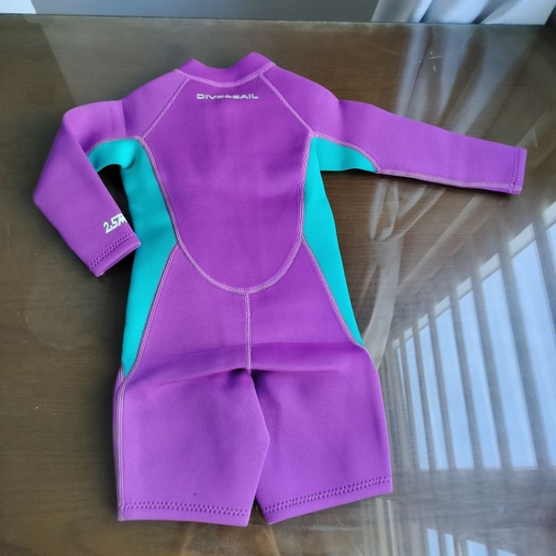 Đồ bơi giữ nhiệt tay dài quần ngắn M153776K 2.5mm cho bé gái mẫu five star màu tím đậm, màu xanh