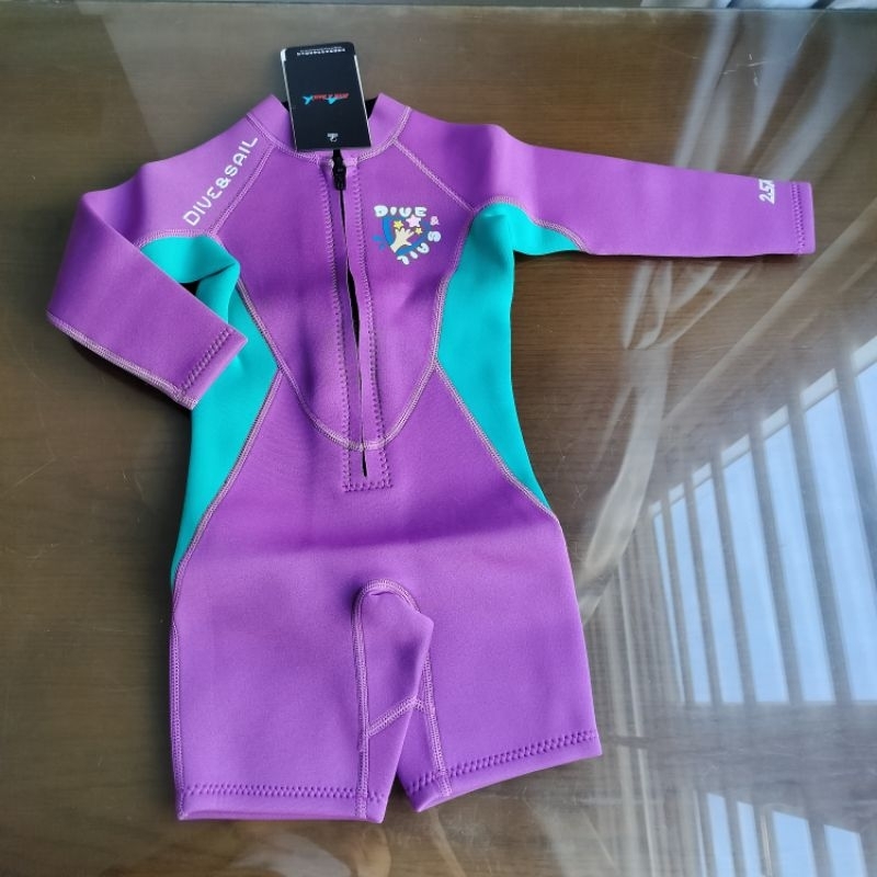 Đồ bơi giữ nhiệt tay dài quần ngắn M153776K 2.5mm cho bé gái mẫu five star màu tím đậm, màu xanh