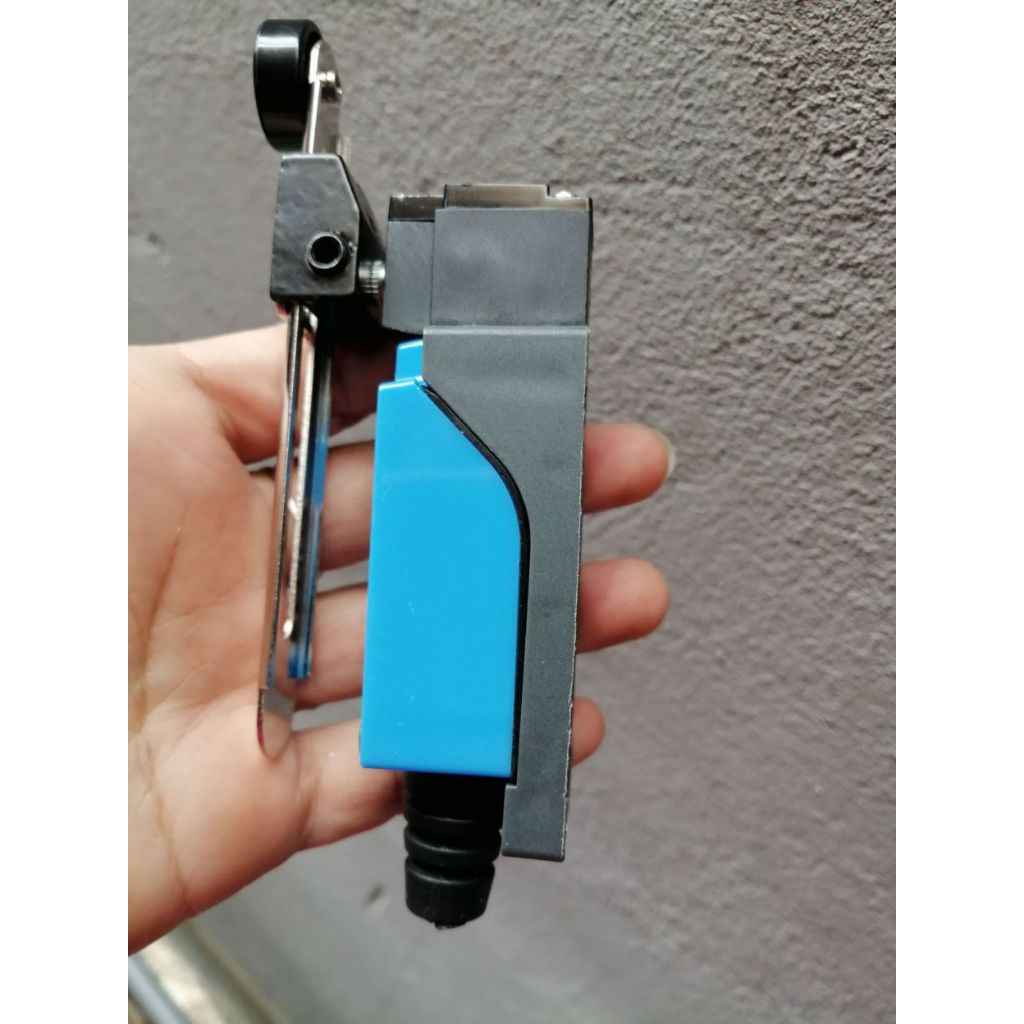 Công tắc hành trình ME-8108