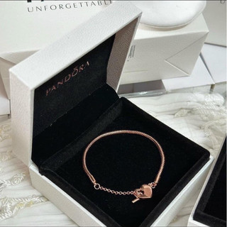 Lắc tay Pandora khoá tim bạc