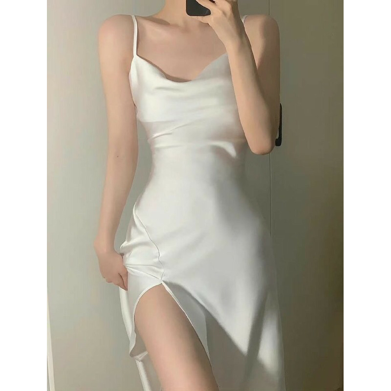 đầm cổ đổ hở lưng