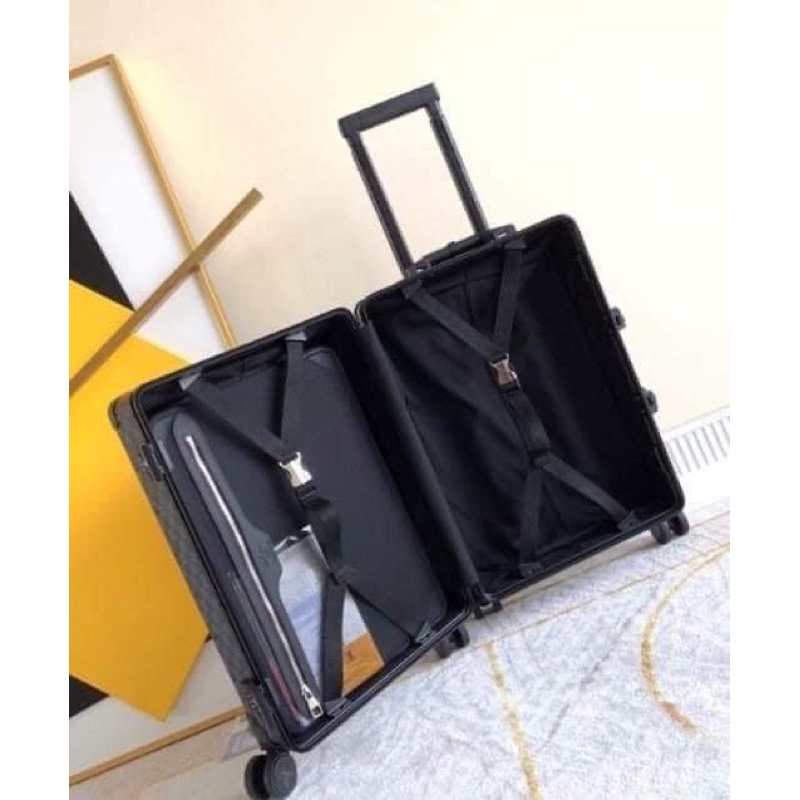 Vali size 20-24 Eo Vì siêu cấp hàng super nắp gập mật mã. Đảm bảo đẹp từng milimet.