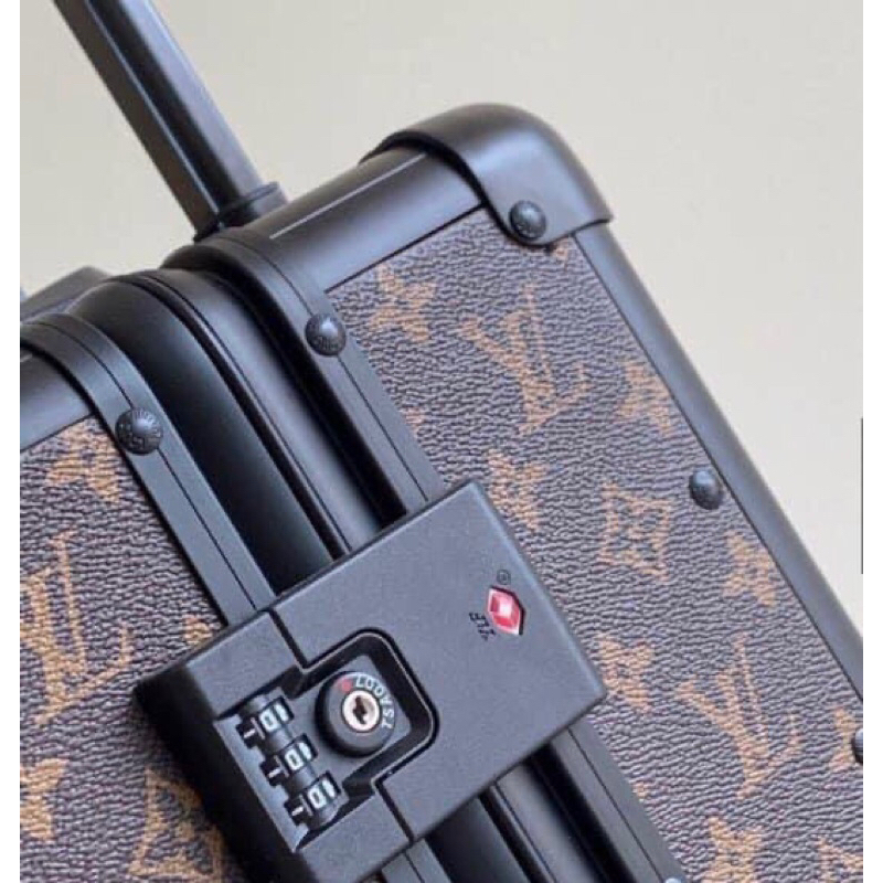 Vali size 20-24 Eo Vì siêu cấp hàng super nắp gập mật mã. Đảm bảo đẹp từng milimet.