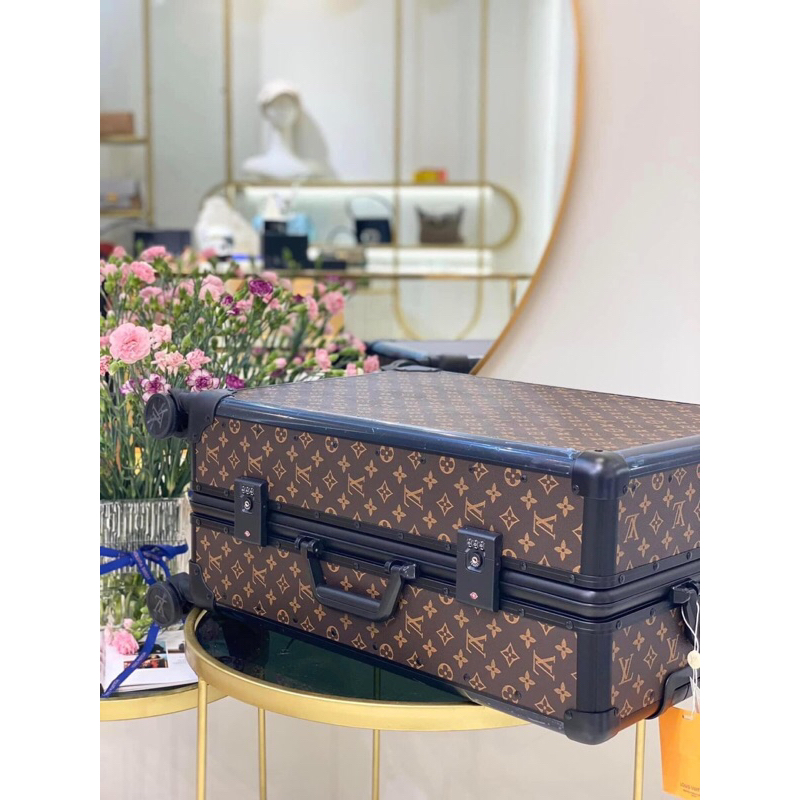 Vali size 20-24 Eo Vì siêu cấp hàng super nắp gập mật mã. Đảm bảo đẹp từng milimet.