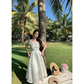 đầm Trắng ánh kim