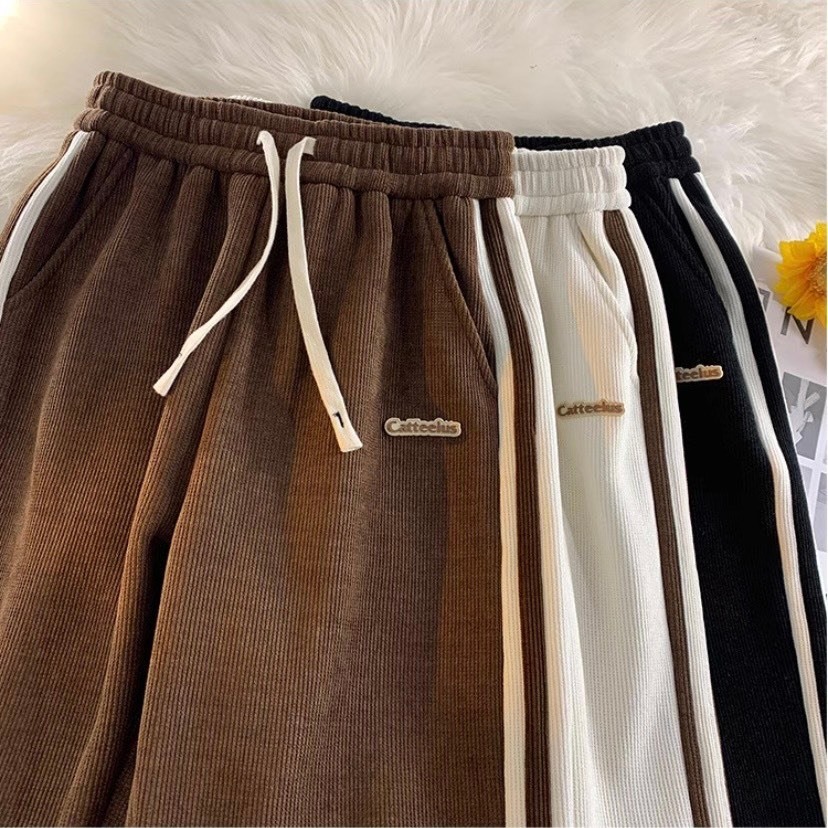 Quần nỉ Tăm Ống Rộng Thêu Catteelus Phối Sọc 2 To Nhỏ  - Quần Dài Cạp Chun Eo có dây rút Vải Co Dãn Dày Dặn | BigBuy360 - bigbuy360.vn