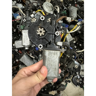 Mô tơ lên xuống kính Toyota 12V hàng bãi Nhật chọn lọc, hàng tuyển