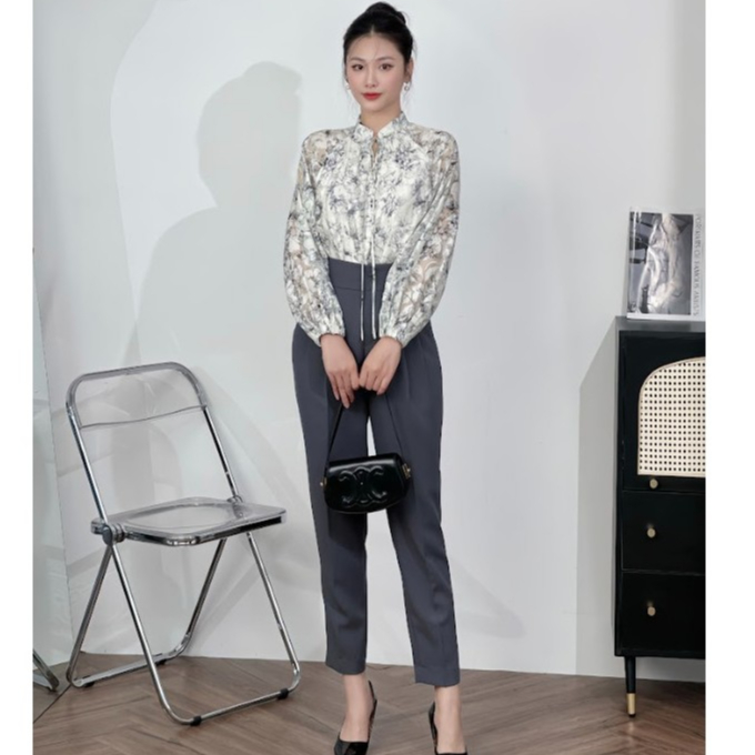 Áo Sơ Mi Nữ 𝐂𝐂𝐇𝐀𝐓 Nàng Thơ Dáng Suông Chất Liệu Voan Tơ Cao Cấp 23FDV5004ST