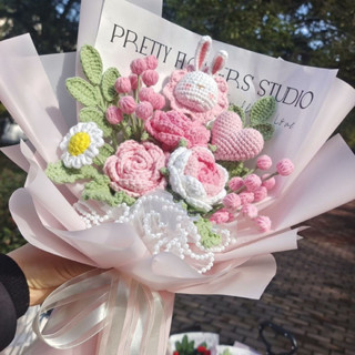 Bó hoa thỏ bằng len tông hồng nhẹ nhàng , hàng order 1-2 ngày