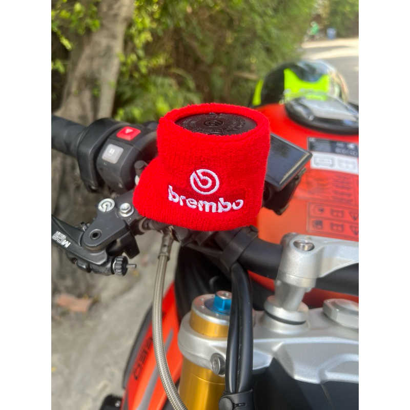 Bảo vệ bình dầu brembo | Vỏ bọc bình dầu hãng Brembo