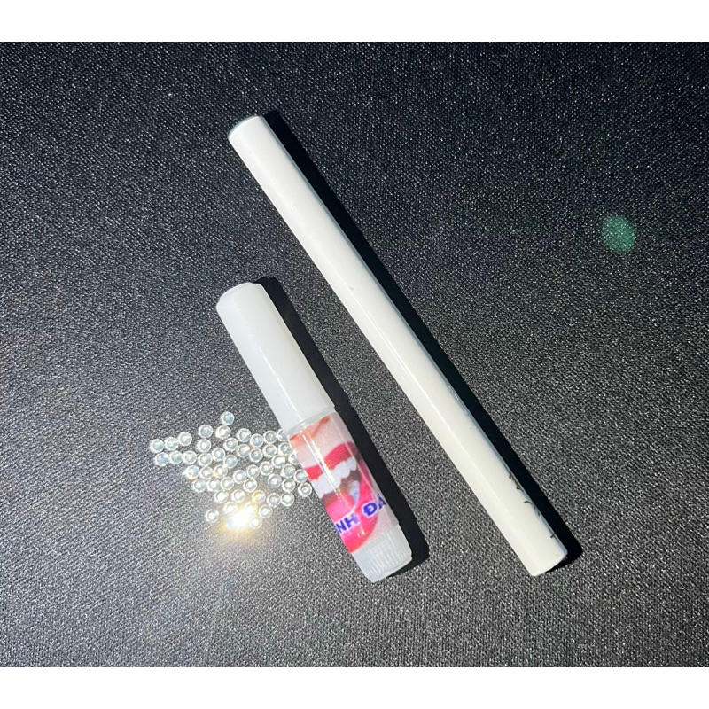 Combo 60 Viên Đá Đính Răng, Dán Răng, Tặng Kèm Keo Dán Và Bút - kèm hướng dẫn dễ dán tại nhà