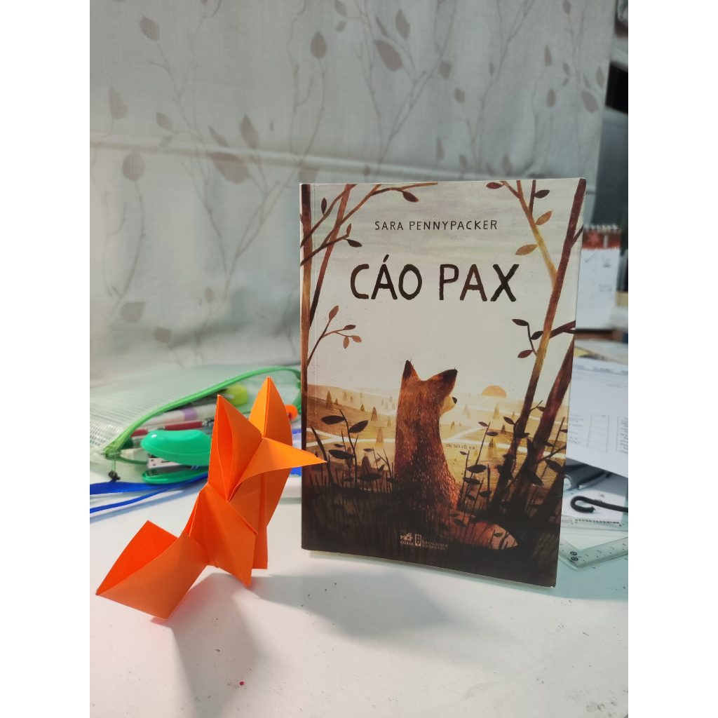Sách - Cáo Pax