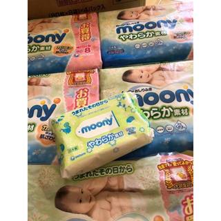 Khăn giấy ướt Moony xanh 76 tờ