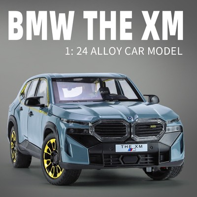Mô hình xe ô tô BMW XM KAVY có nhạc và đèn,mở được 6 cửa bằng hợp kim chạy cót