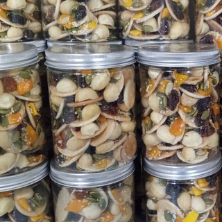 bánh đồng tiền mix hạt macca