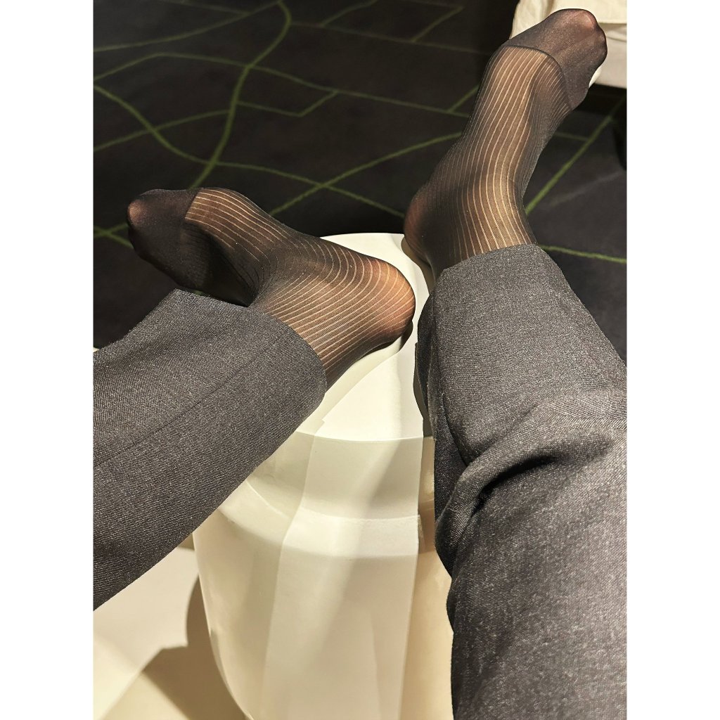 SS001_ZINNEG_Tất Sheer Socks Đen Trơn