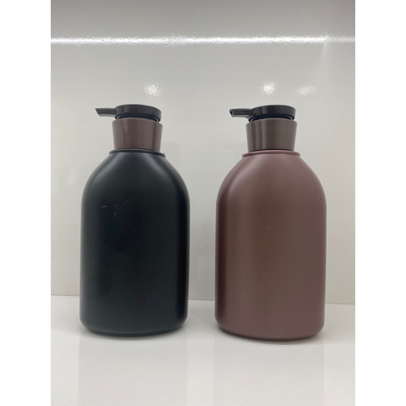 Chai đựng dầu gội 750ml màu nâu màu đen