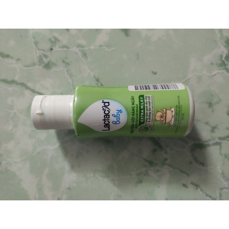 Sữa tắm gội tể em lactacyd milky 60ml