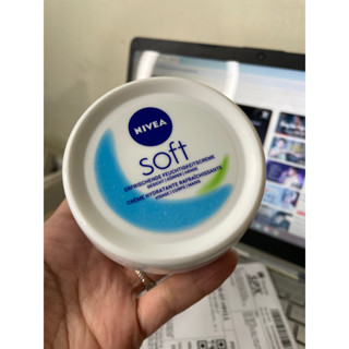 Kem dưỡng ẩm chuyên sâu Nivea Soft của Đức 200ml