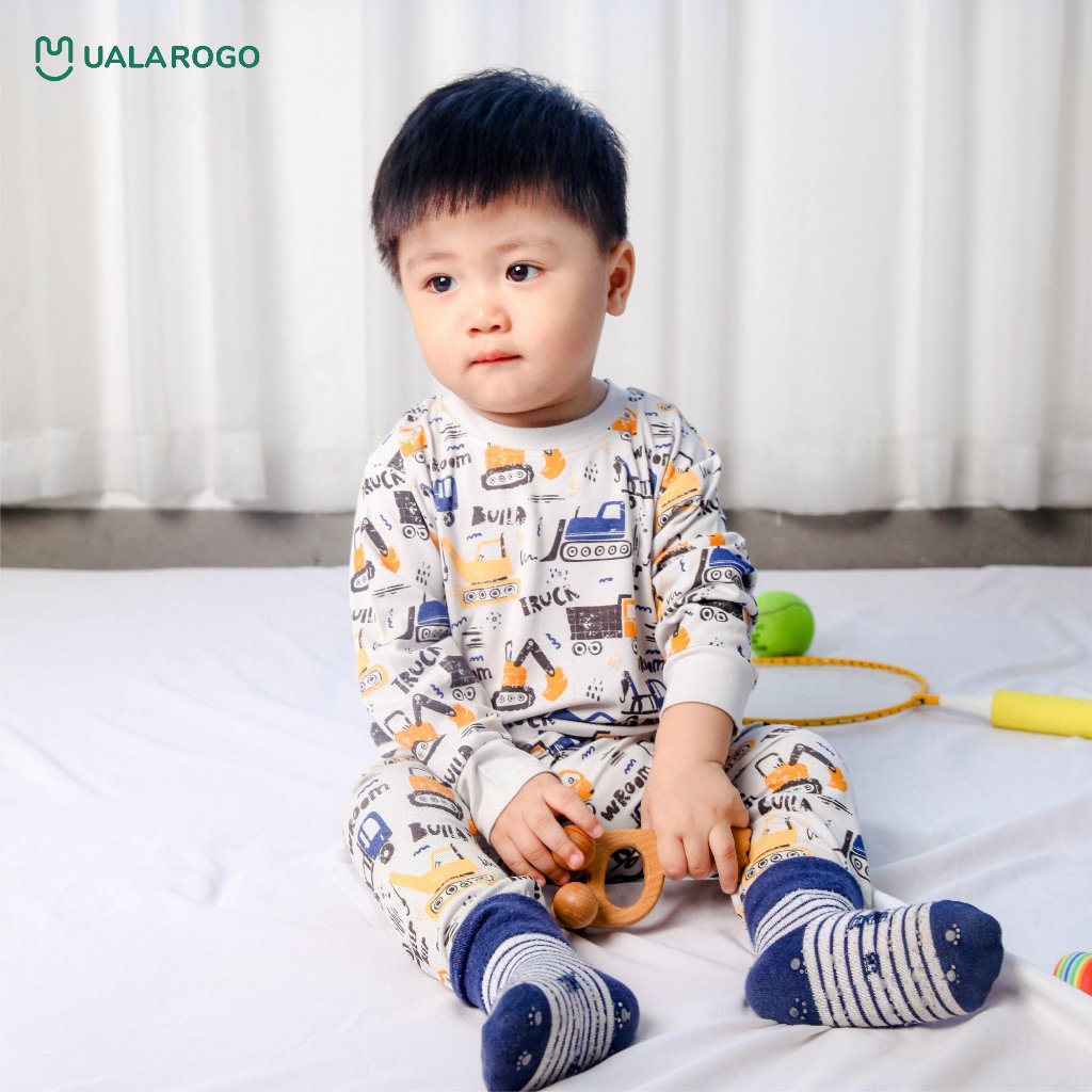 Bộ dài tay cài vai uala chất petit cao cấp họa tiết bé trai bé gái cáo, áo chữ quần caro UR 2265 2269 2277 2303