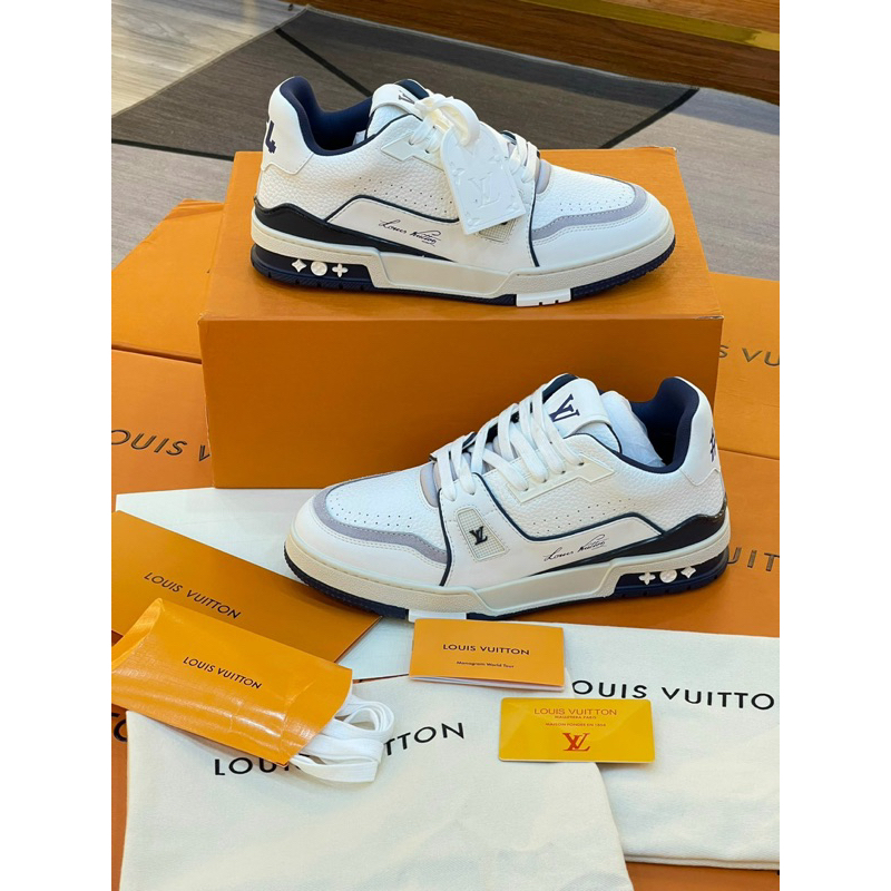 Giày sneaker LV #54 sữa navy ( giá chưa kèm box bảo vệ)