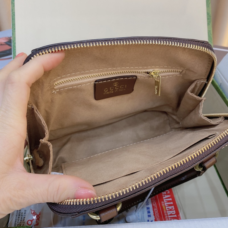 Túi xách nữ, túi hến GG, túi thời trang, tuúiiz 23 cm , túi có quai đeo chéo hàng 2 bocx nam châmMTA26/6